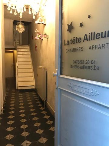 La Tete Ailleurs Hotel Durbuy Exterior photo